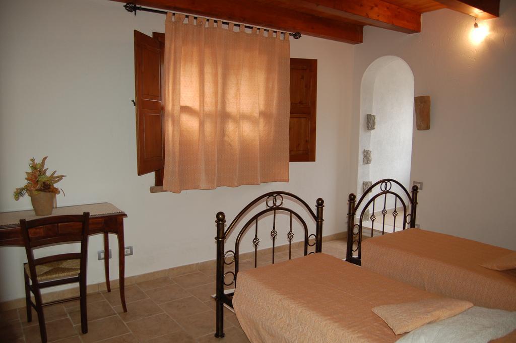 I Carrubi San Priamo Quarto foto